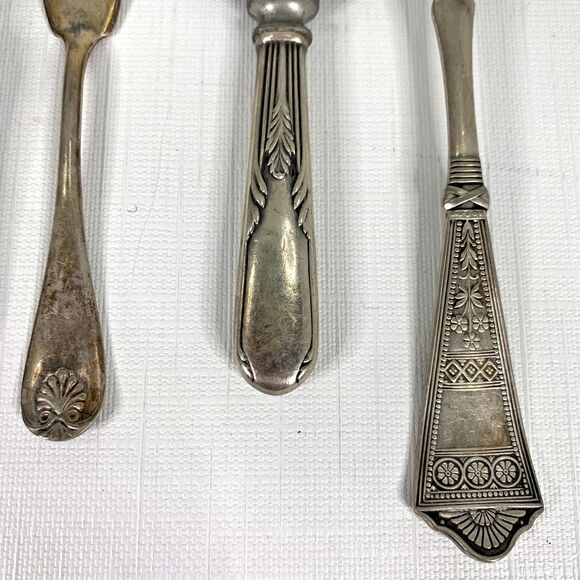 Vintage Silverplate Master Butter Knifes Twisted Servers Lot 6 Cottagecore - Picture 3 of 5